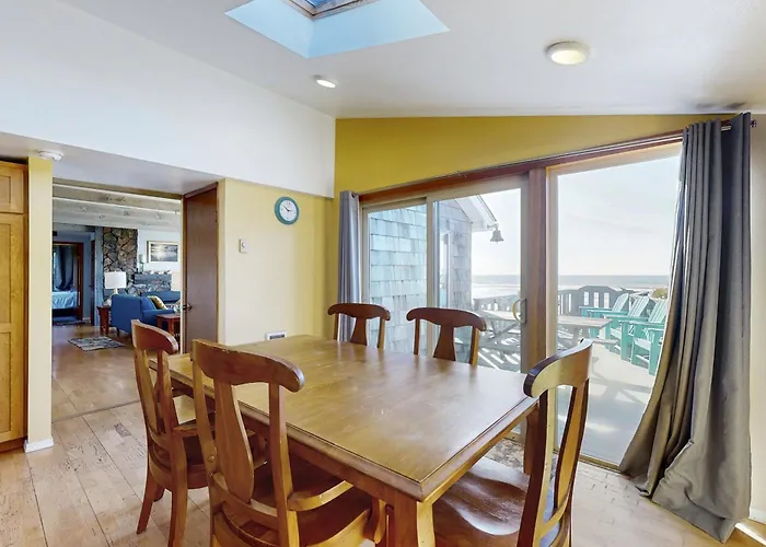 Seadrifter Oceanfront Beach House