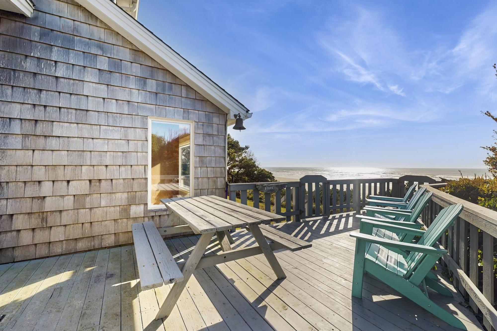 Seadrifter Oceanfront House Ferienhaus