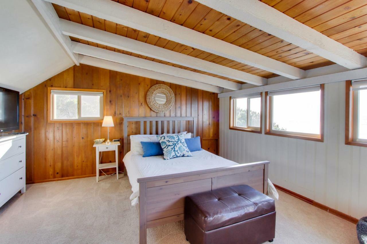 Ferienhaus Seadrifter Oceanfront House *