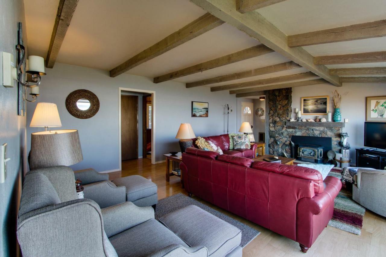 Seadrifter Oceanfront House